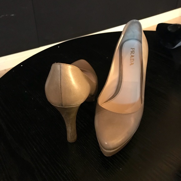 Prada shoes. Very good condition! - Picture 2 of 8
